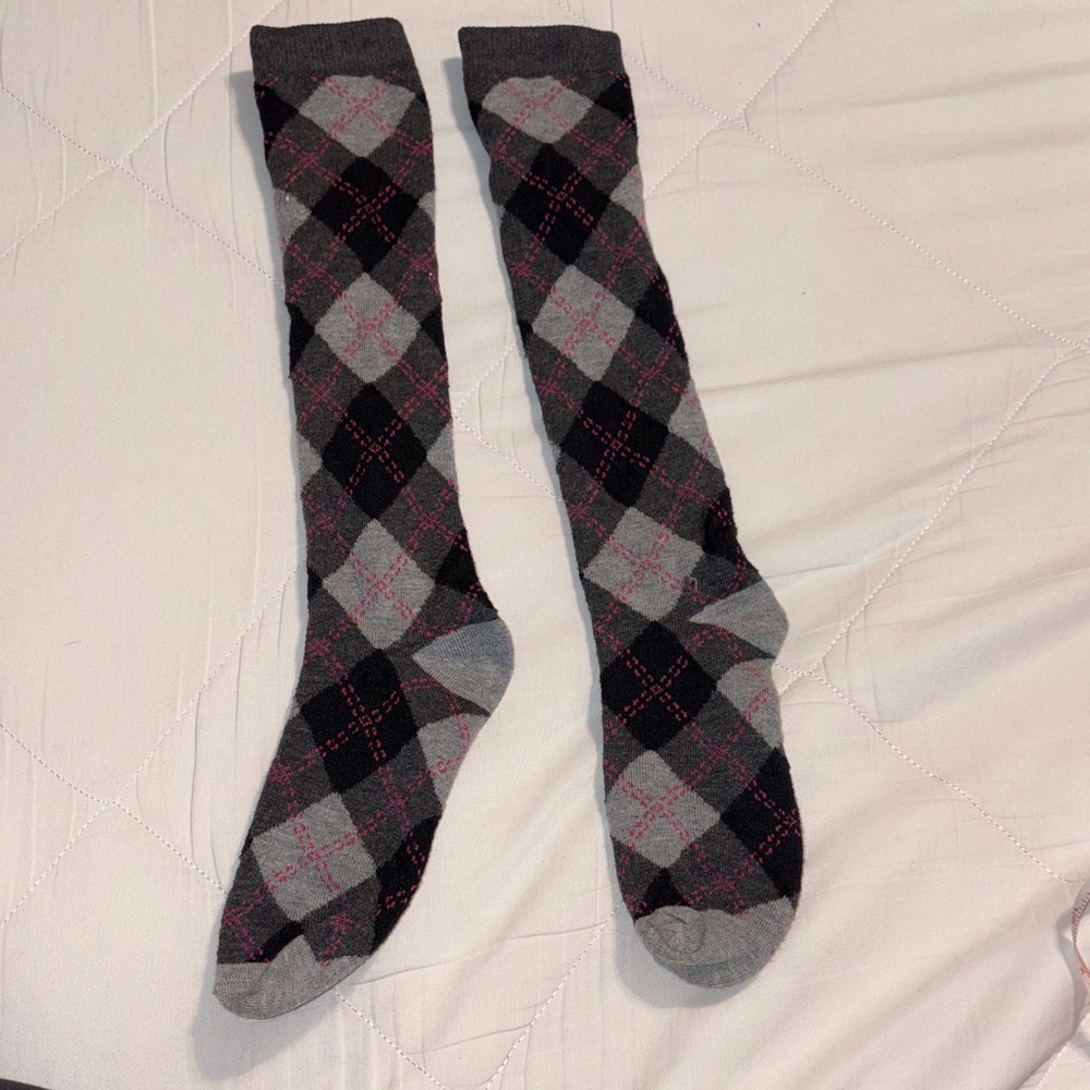 Argyle Patterned Knee High Socks